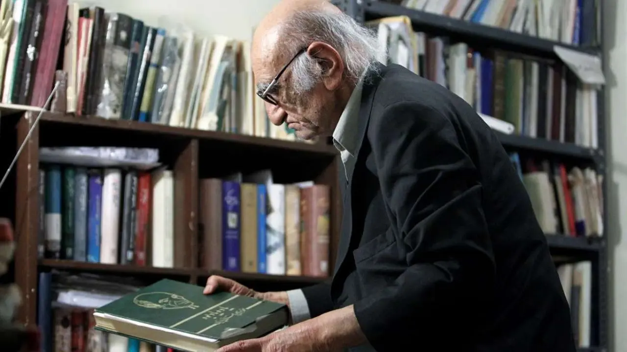 دکتر محمد ابراهیم باستانی پاریزی